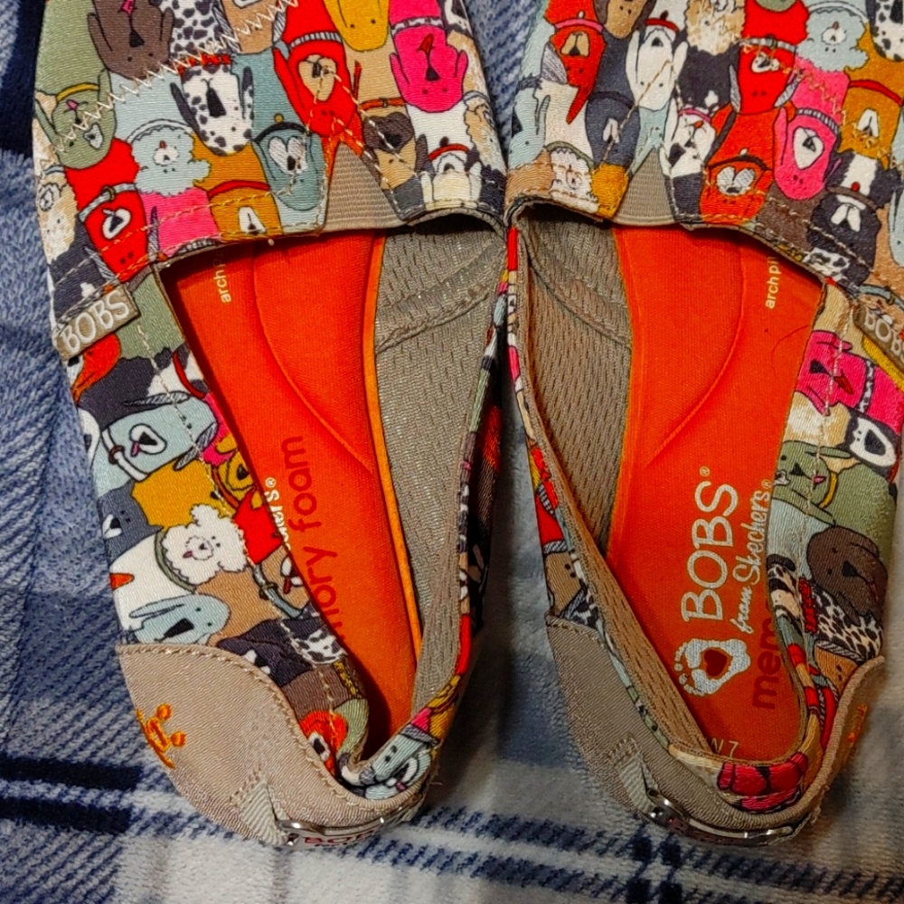 Sketchers Bob for Dogs Size 7